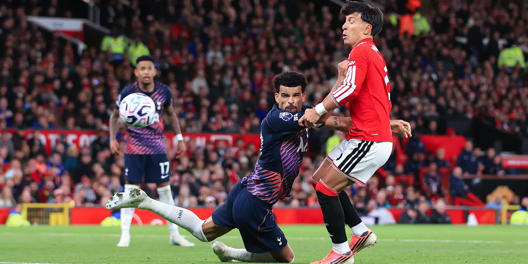 Dominic Solanke Scores to equalize for Tottenham